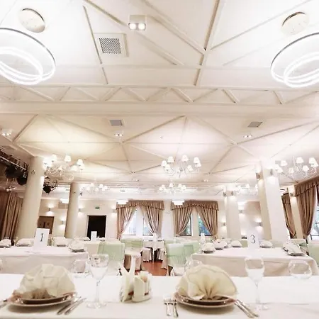 Hotel Kolyba House
